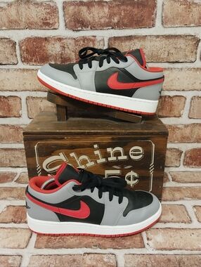 Pre-owned 2024 Jordan 1 Low